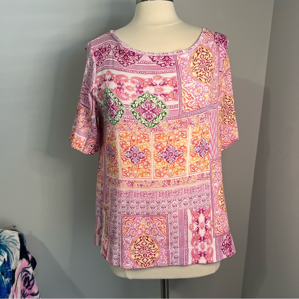 Chico’s Size 2 (L) Multicolor Pink Floral Short Sleeve Boat Neckline Top